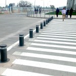 bolardos instalados en la planta de Carozzi