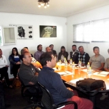 reunion-distribuidores-clientes-y-equipo-automatismos-lau
